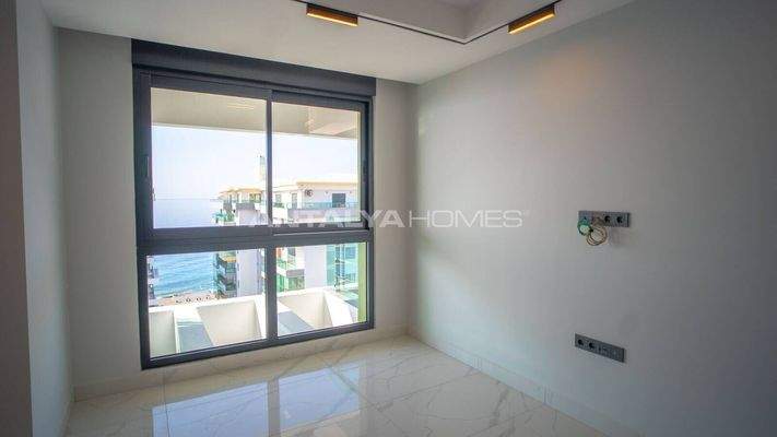 Apartments with Rich Social Facilities in Mahmutlar Alanya