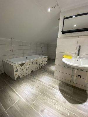 modernisiertes Bad DG