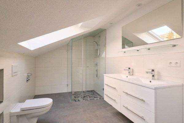 Blick in das Badezimmer