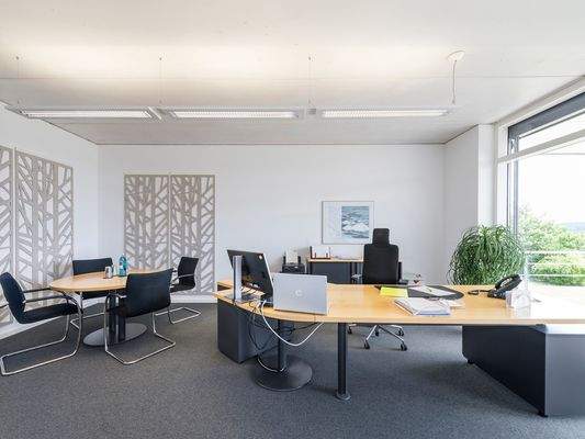 Büro (Bürogebäude)