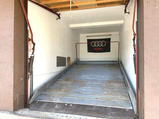 optionale Duplexgarage (2 Stellplätze)