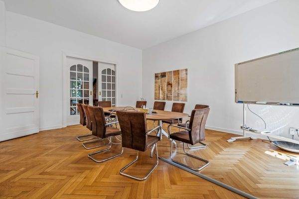 Besprechungsraum im EG P2