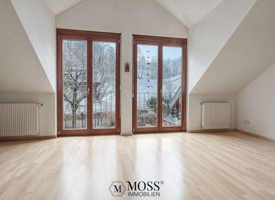 OG Große Zimmer I -  KI geleert