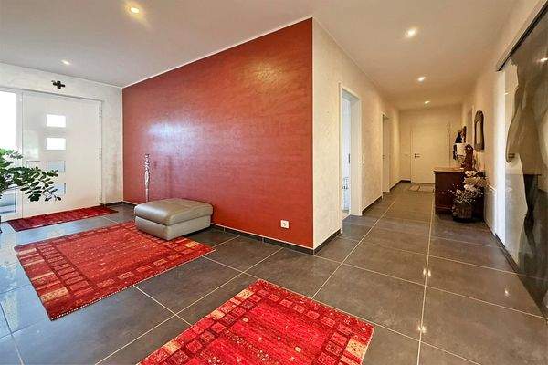 großzügiger Dielen- & Flurbereich