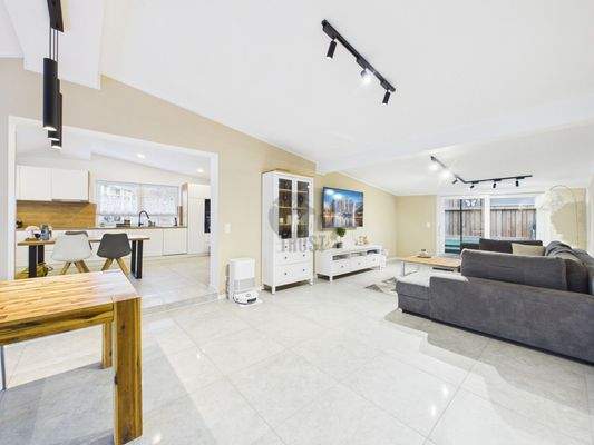 Ess- und Wohnbereich OG