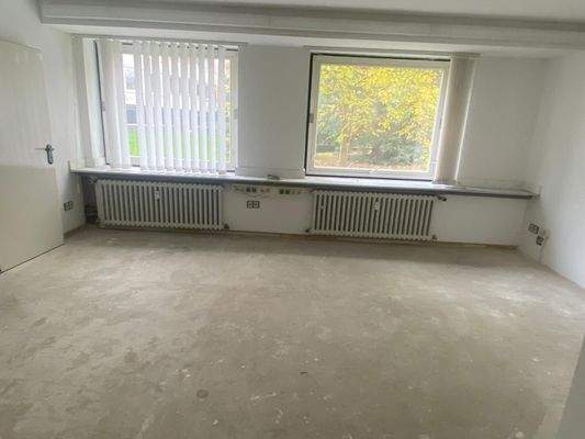 Zimmer vorn rechts (Raum2).jpeg