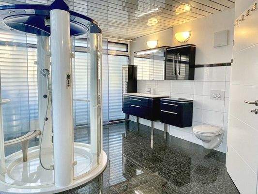 exquisites Bad mit...