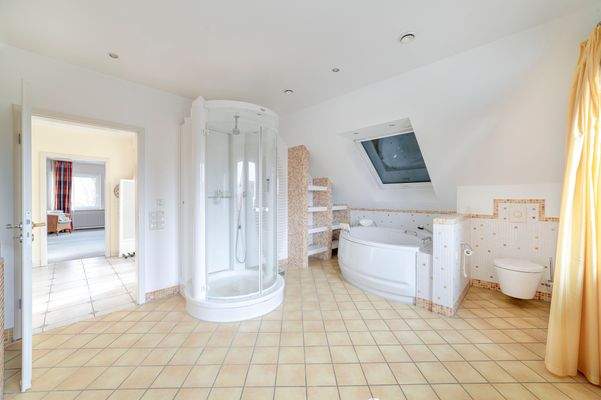 Badezimmer / Whirpool