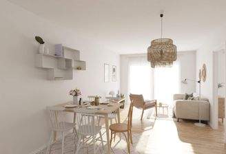 Lichtdurchfluteter Wohnbereich dank bodentiefer Fenster