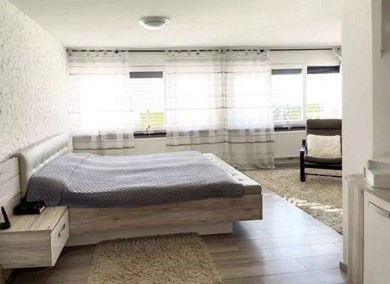 Schlafzimmer EG (3).jpg