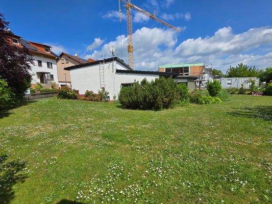 Wohlfühlgarten Blick zum Haus