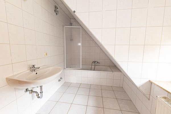 Whg. 4 Badezimmer