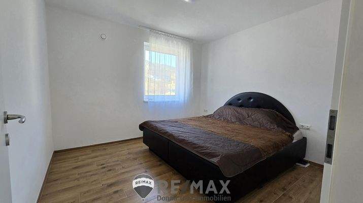 10 Schlafzimmer 2 OG