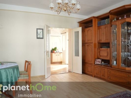 Großzuegiges Wohnzimmer_2