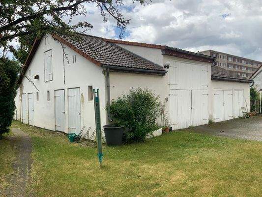 Garage mit Werkstatt