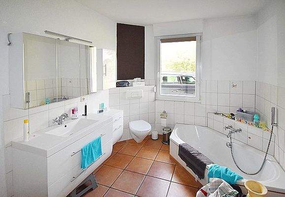 Familienbad mit Wanne