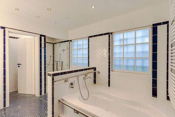 Wellnessbereich im Untergeschoss Ansicht I