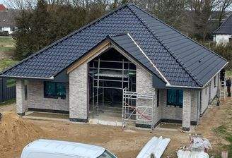 Hansebau Bungalow im Bau.jpg