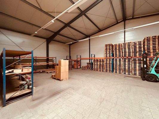 Lagerhalle Versandabteil 1