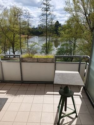 Direkter Blick vom Balkon auf den Probstsee