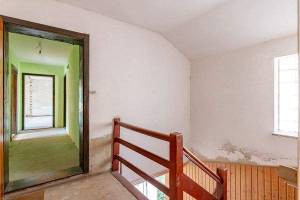 Treppenhaus zum ersten OG