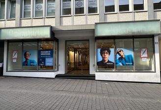 Front zentral 2 - Kopie.JPG