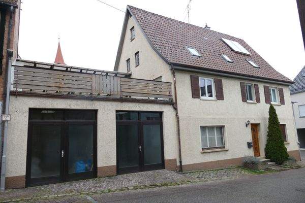 Straßenansicht Mittlere Str.2.JPG