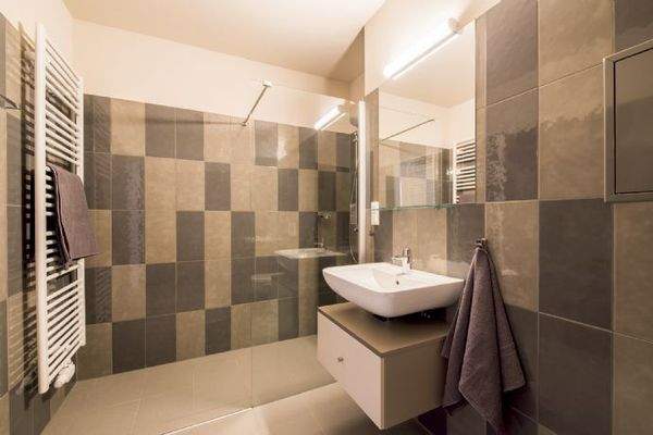 Andrea Ehrenreich_Bad_I