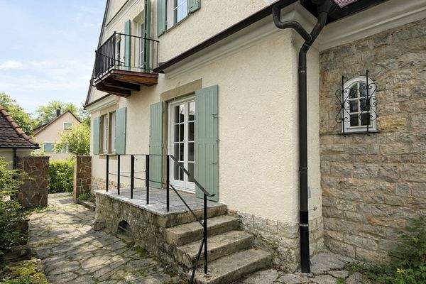 Historische Doppelhaushälfte