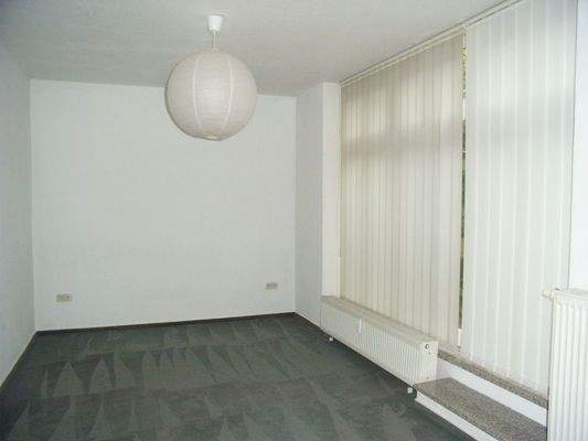 2. Wohnraum mit Ausgang zur Terrasse