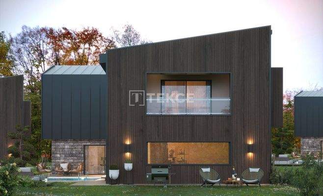 Villas with Private Pools in a Complex in Döşemealtı Antalya