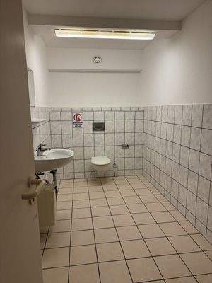 Gewerbe-WC 1