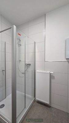 NEUES Badezimmer