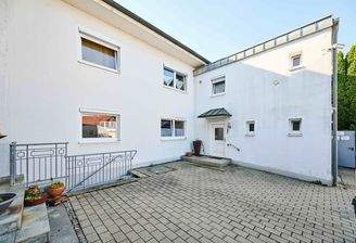 MFH Straßkirchen Ansicht Eingang 