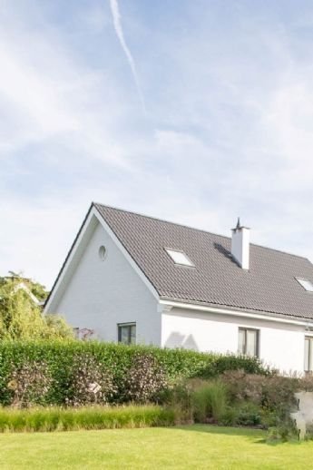 Angenehmes Einfamilienhaus mit Garage u. Garten