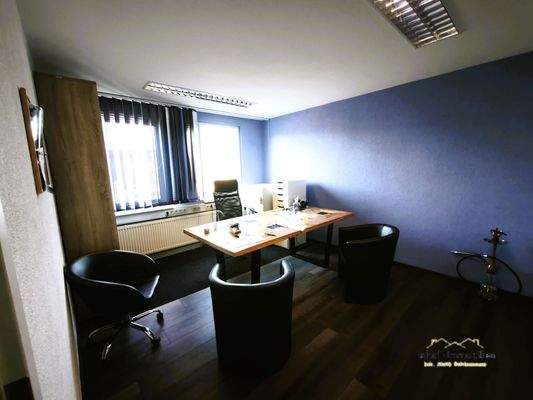 Büro 1 (2)