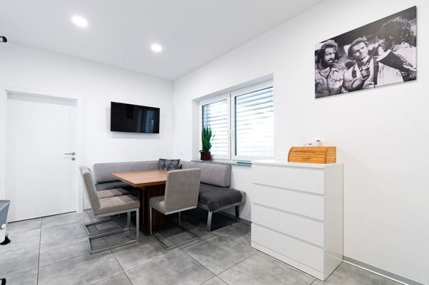 Löwen-Immobilien-Gewerbeobjekt-Büroräume-Gemeinsch