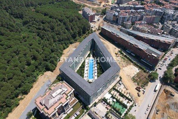 Nature-View Flats near Public Transportation in Istanbul Eyupsultan