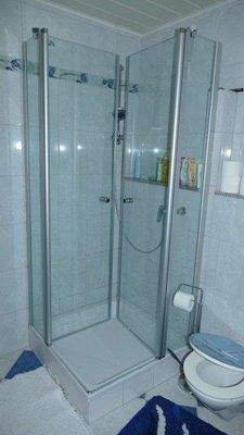 ... mit Dusche