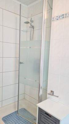 07 Dusche im Bad.jpg