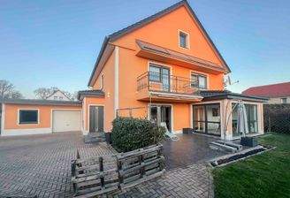 Vorderansicht Haus