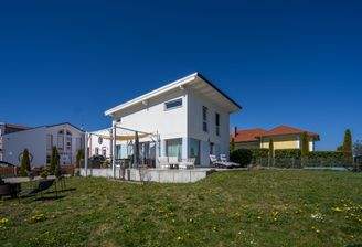 Außenaufnahmen Garten Einfamilienhaus