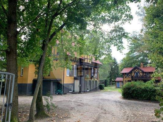 Umgebungsbebauung II