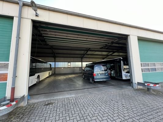 Einfahrtstor Busgaragen