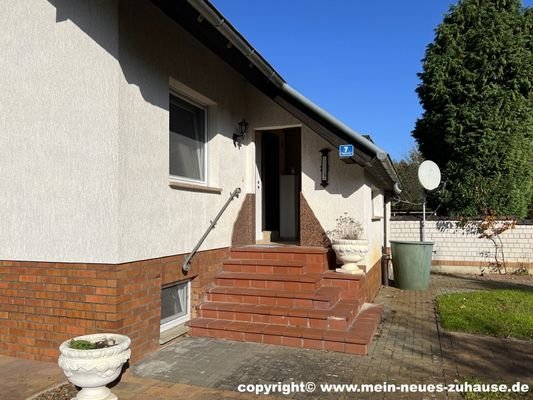 Bild 3 Haus Eingangsbereich