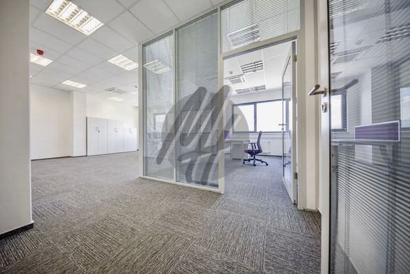 INFOS UNTER: 06171-586000