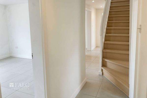 Flur EG.jpg - (KI generiert)