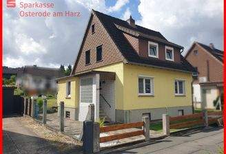 Außen Nordfassade Ostgiebel Hauseingang