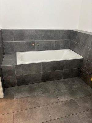 Badewanne (noch in Arbeit)