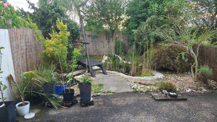 EG - Terrasse - Garten mit Teich.jpg